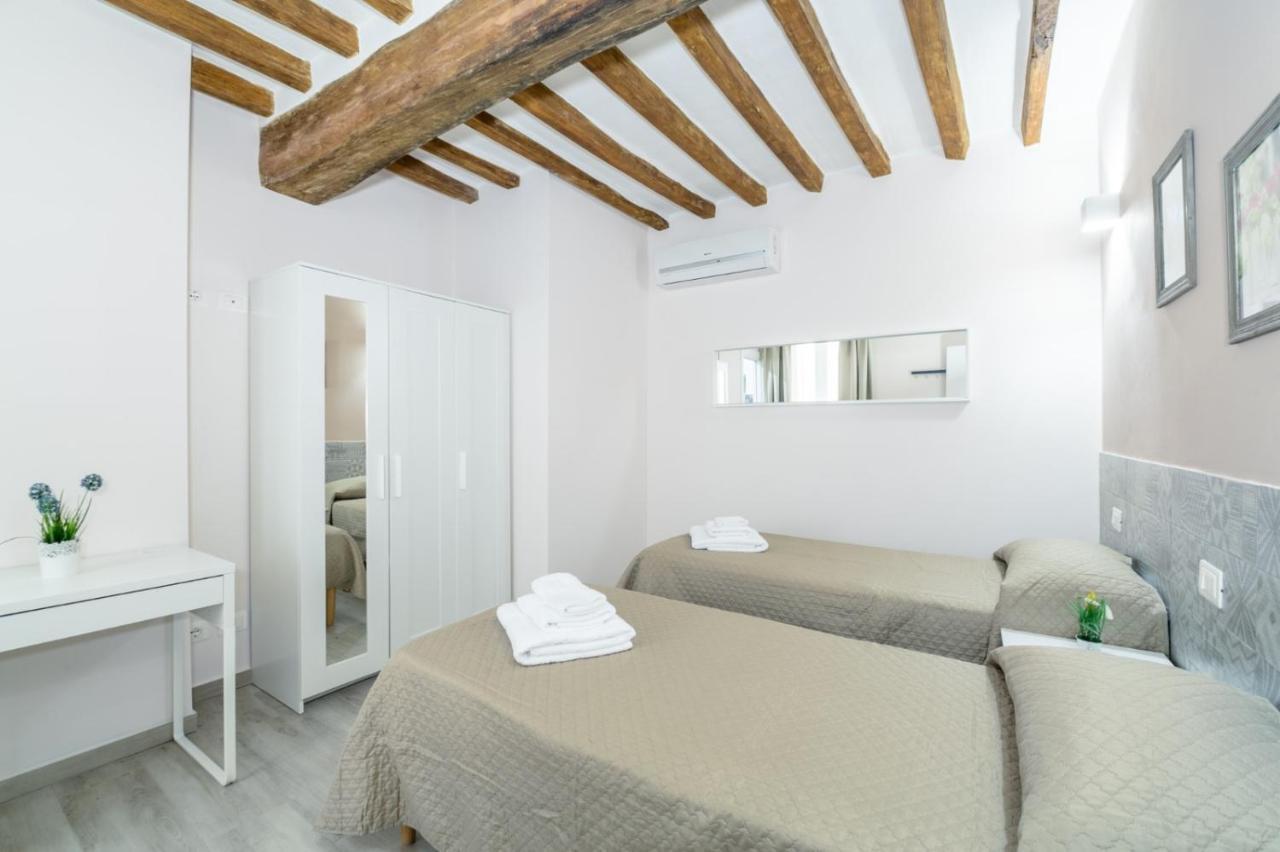 Residenza Borgo Guazzo Hotel Parma Buitenkant foto