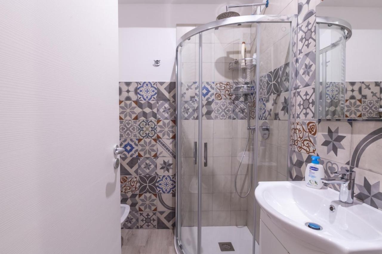 Residenza Borgo Guazzo Hotel Parma Buitenkant foto