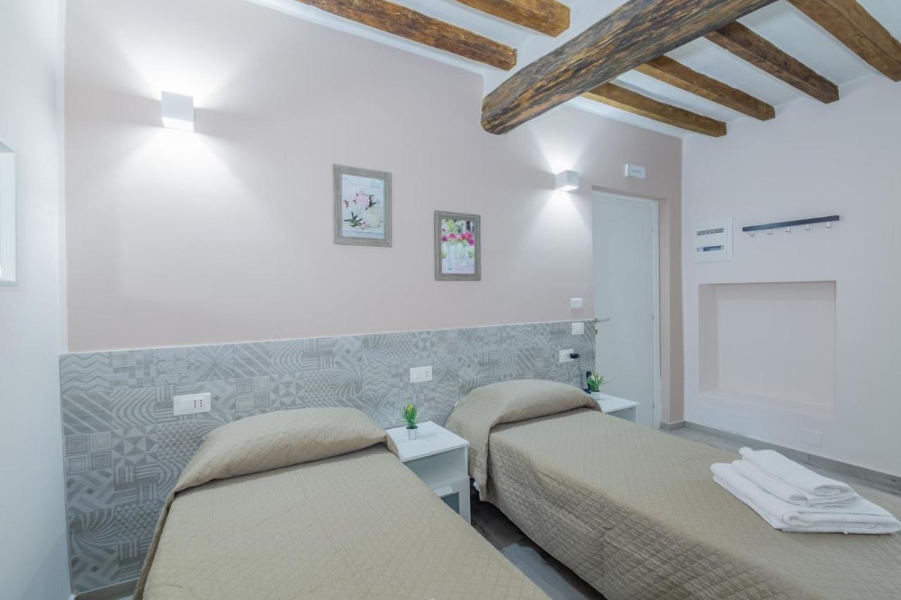 Residenza Borgo Guazzo Hotel Parma Buitenkant foto