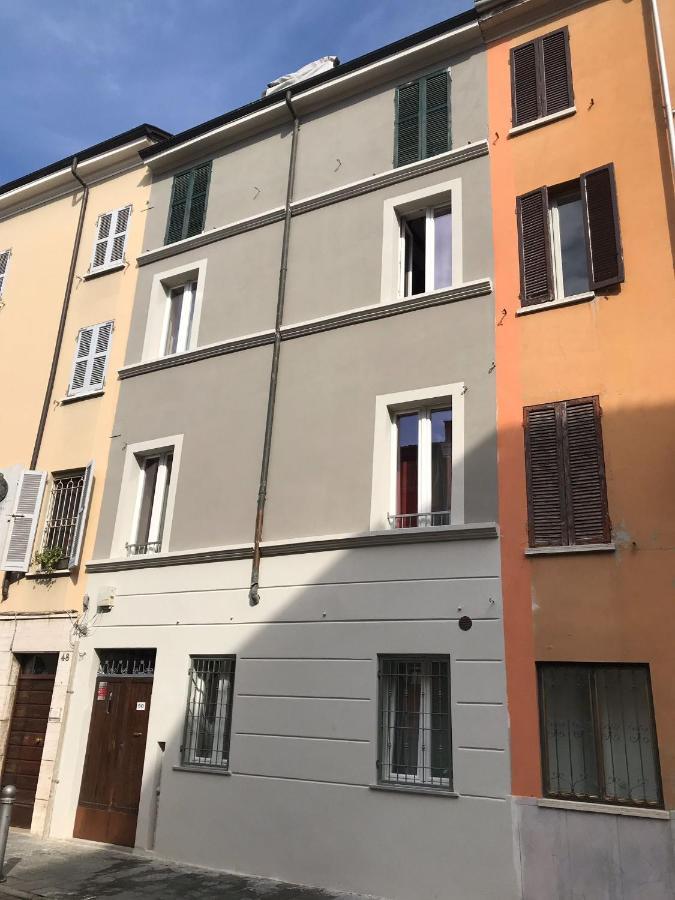 Residenza Borgo Guazzo Hotel Parma Buitenkant foto