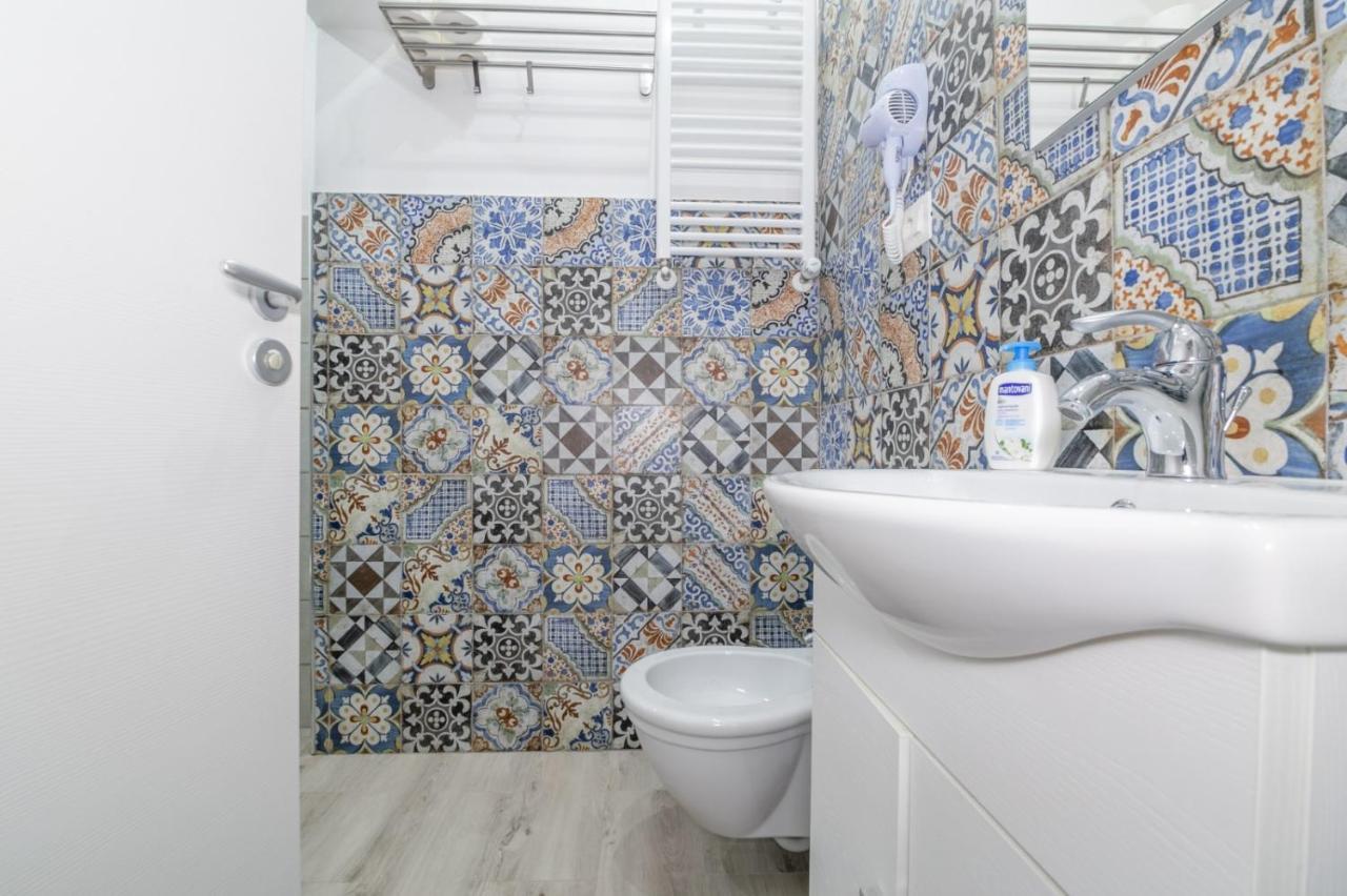 Residenza Borgo Guazzo Hotel Parma Buitenkant foto